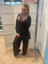 Afbeelding in Gallery-weergave laden, Chelsea comfy pak zwart
