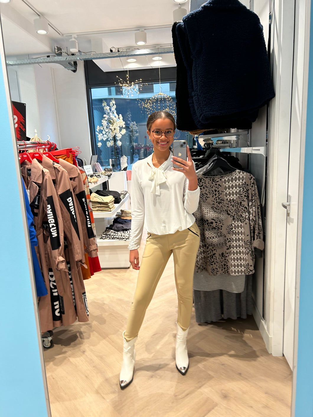 Comfy pants camel