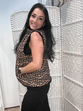 Afbeelding in Gallery-weergave laden, Bodywarmer 2 kanten bruin
