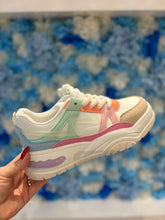 Afbeelding in Gallery-weergave laden, Sneakers met kleuren
