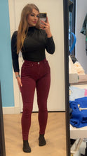 Afbeelding in Gallery-weergave laden, Goodies skinny jeans bordeaux
